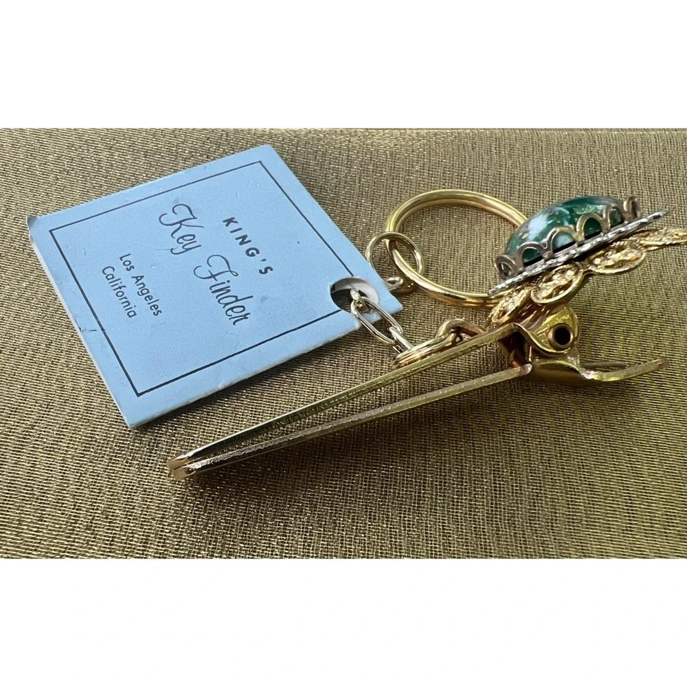 Vintage King's Keyfinder Clip Keychain Embellished Metal Purse Pocket Clasp